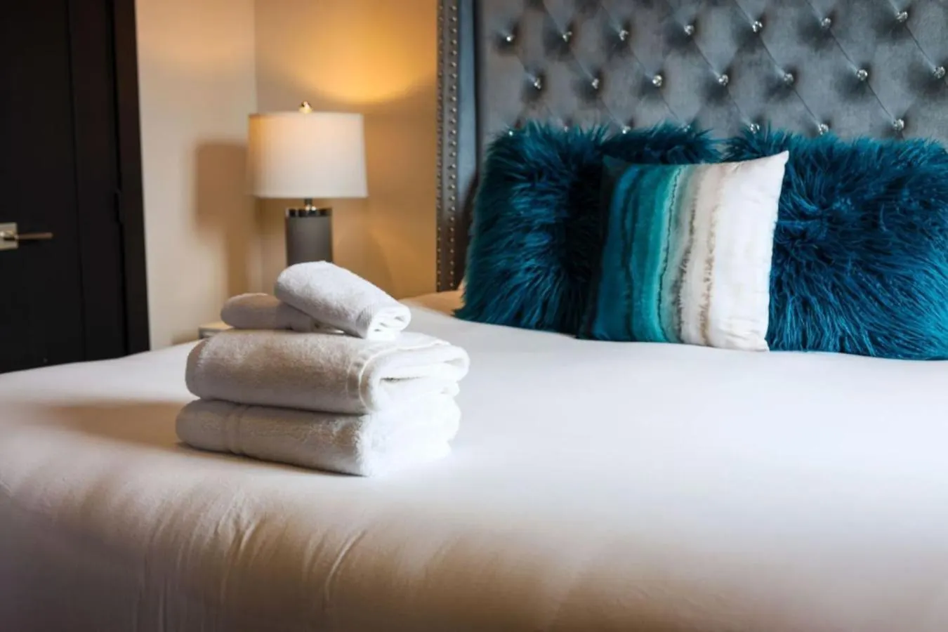 Cerulean Oasis - Rooftop Views - Heart Of The City Nashville